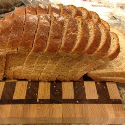 pão de trigo integral simples