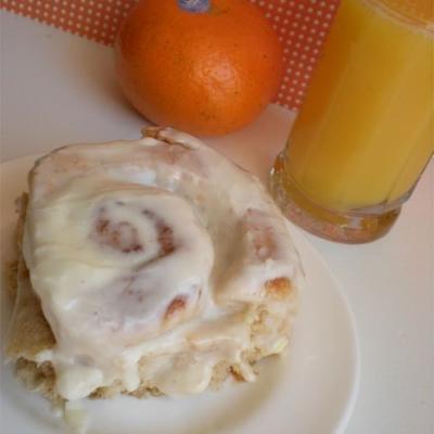 rolos de café da manhã cardamomo laranja do pai