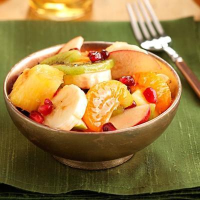 salada de frutas frescas com romã