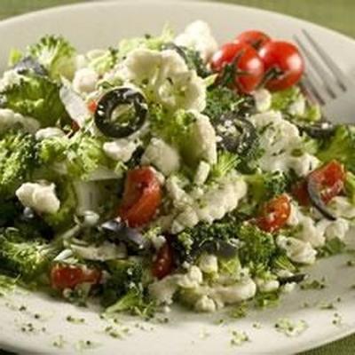 salada vegetariana grega