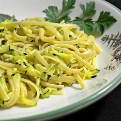 linguine de abobrinha