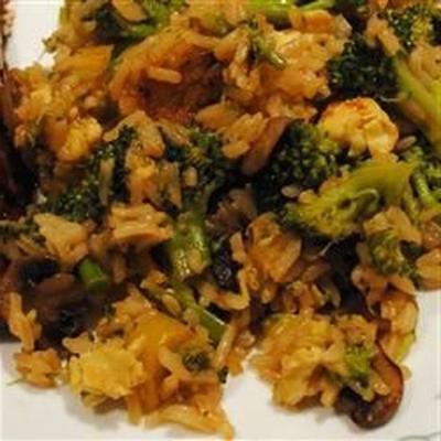 brócolis e arroz frite