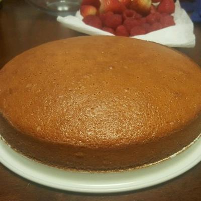 Bolo de esponja laranja