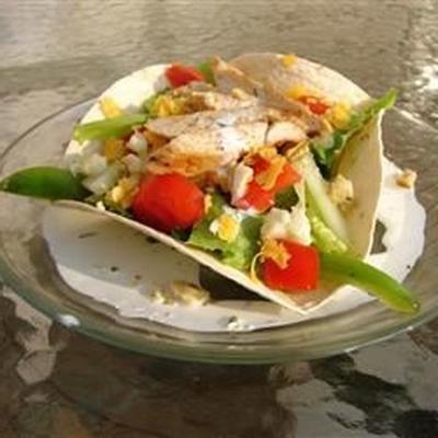 salada de taco com molho de rancho