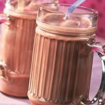 milkshake de caneca de chocolate