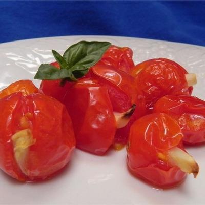 tomates-cereja assados ​​com alho