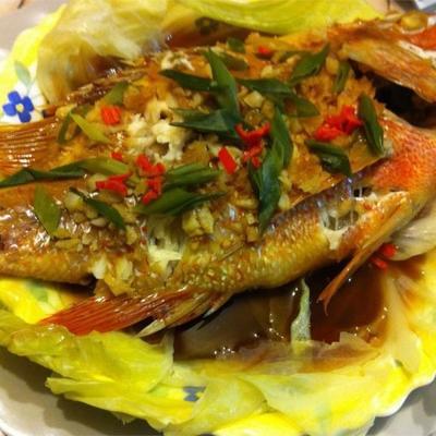 peixe cozido no estilo chinês