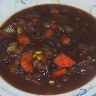 sopa de feijão preto e vermelho de heddy