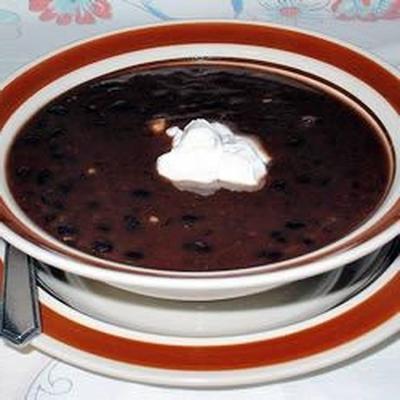 sopa de feijão preto fácil
