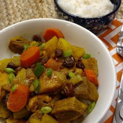 carne de curry com legumes de inverno