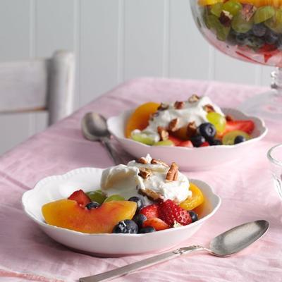salada de fruta fresca e cremosa