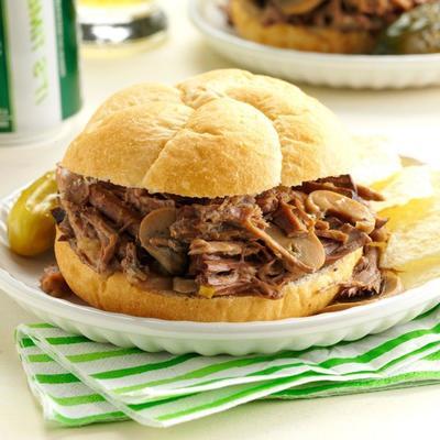 simplesmente deliciosos sanduíches de carne assada