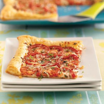 torta de tomate com três queijos