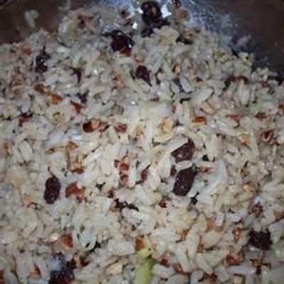 arroz embriagado com nozes e bagas