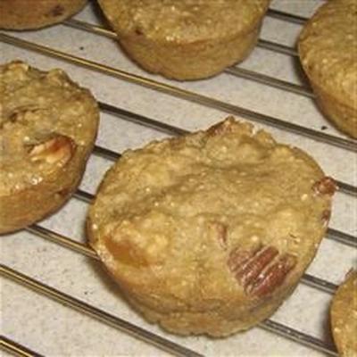muffins de quinoa com pêssegos e nozes