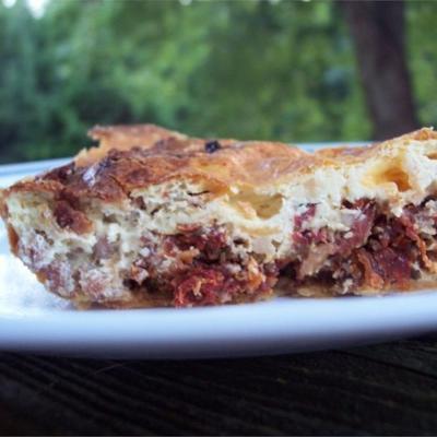 linguiça e quiche de tomate seco