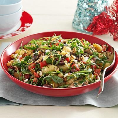 nhoque crocante baby bella mediterrânea salada