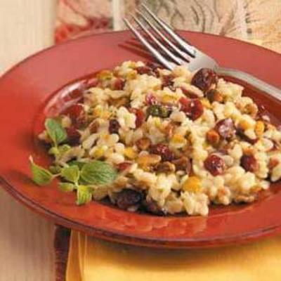 orzo com pistache e cranberries