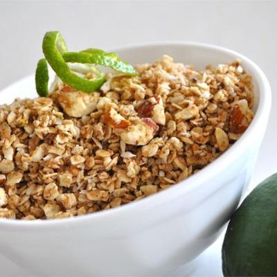 granola mel-limão com amêndoas