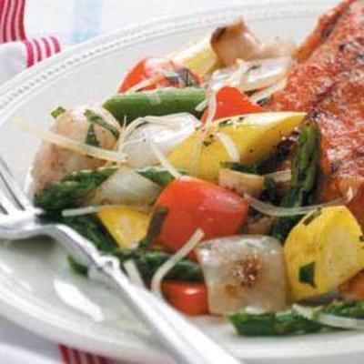salada vegetariana grelhada