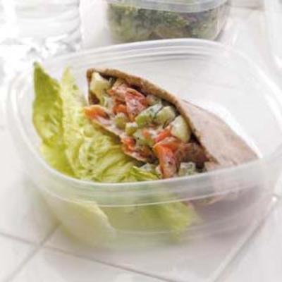 salmão salada pita bolsos