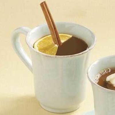 café de especiarias cítricas