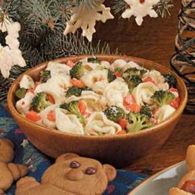 salada de tortellini de confete