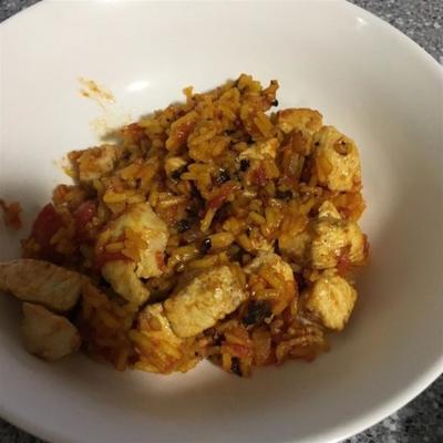 Arroz de mouros e cristãos (arroz branco e feijão preto): moros y cristianos
