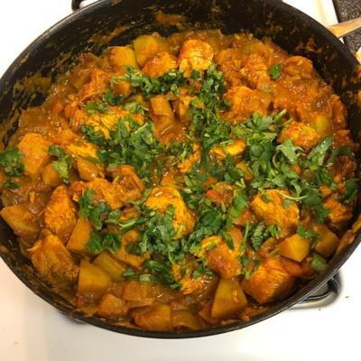 curry de frango bengali com batatas