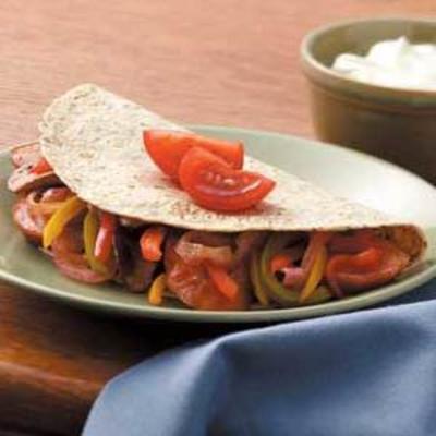 pimentos grelhados e salsichas fajitas