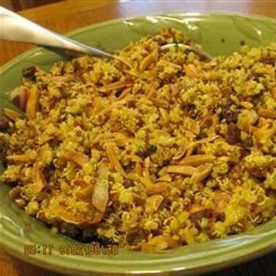 quinoa cítrica ao curry com passas e amêndoas torradas