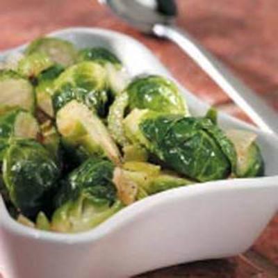 couve de Bruxelas e pimentão verde