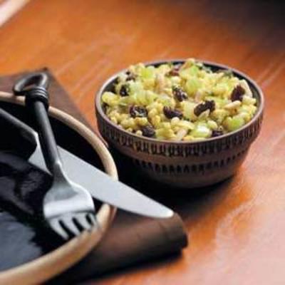 cevada com passas e amêndoas