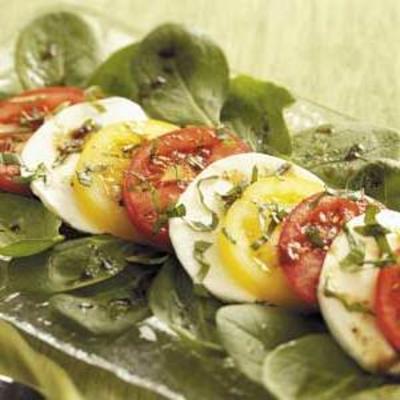 salada balsâmica de tomate e mussarela