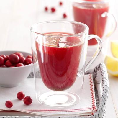 bebida quente de cranberry