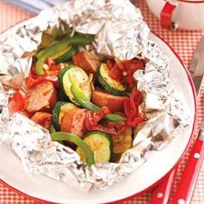 pacotes de vegetais de salsicha