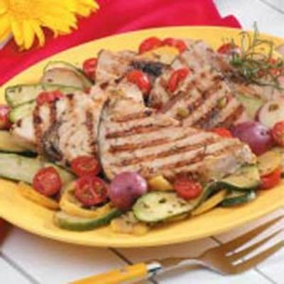 espadarte com legumes salteados