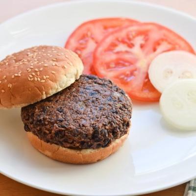 hambúrgueres de feijão preto vegan