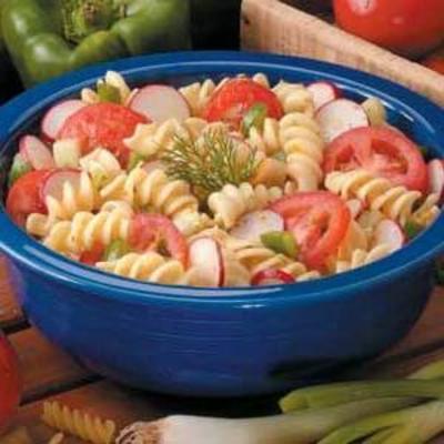 salada de macarrão vegetal picante