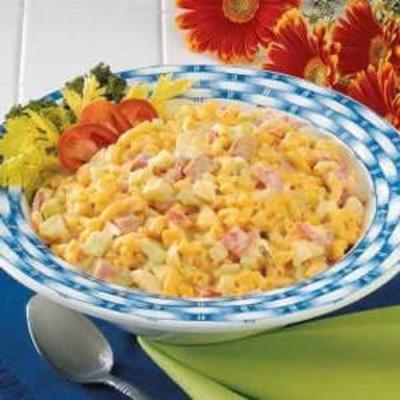 salada de macarrão de presunto