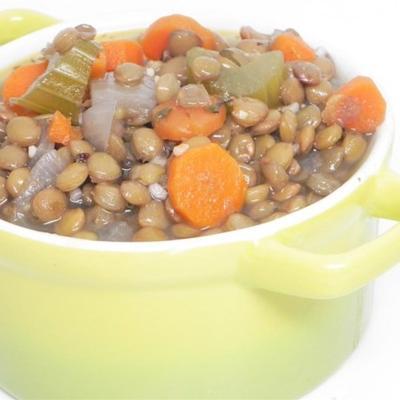 sopa de lentilha grega