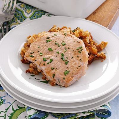 costeletas de porco mais rápidas sobre recheio