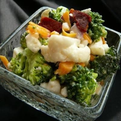 salada de couve-flor de brócolis do bop