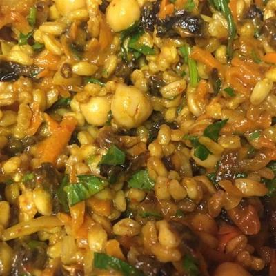 salada de baga de trigo ao curry