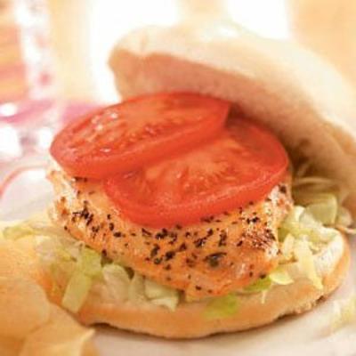 sanduíches de frango com mostarda