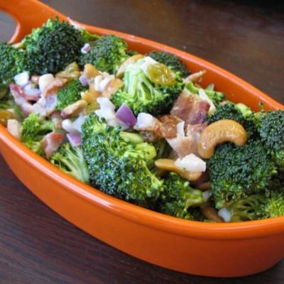 salada de brócolis e bacon