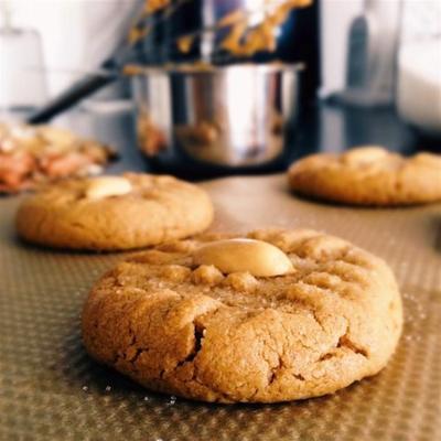 Bolinhos de manteiga de amendoim de 3 ingredientes