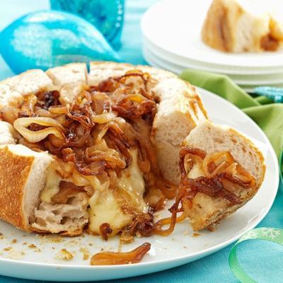 bloomin 'cebola brie tigela