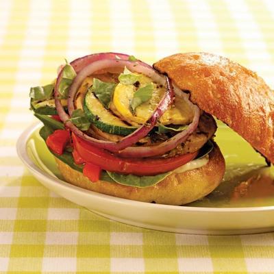 sanduíche de vegetais grelhados