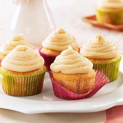 bolinhos de creme irlandês de bailey